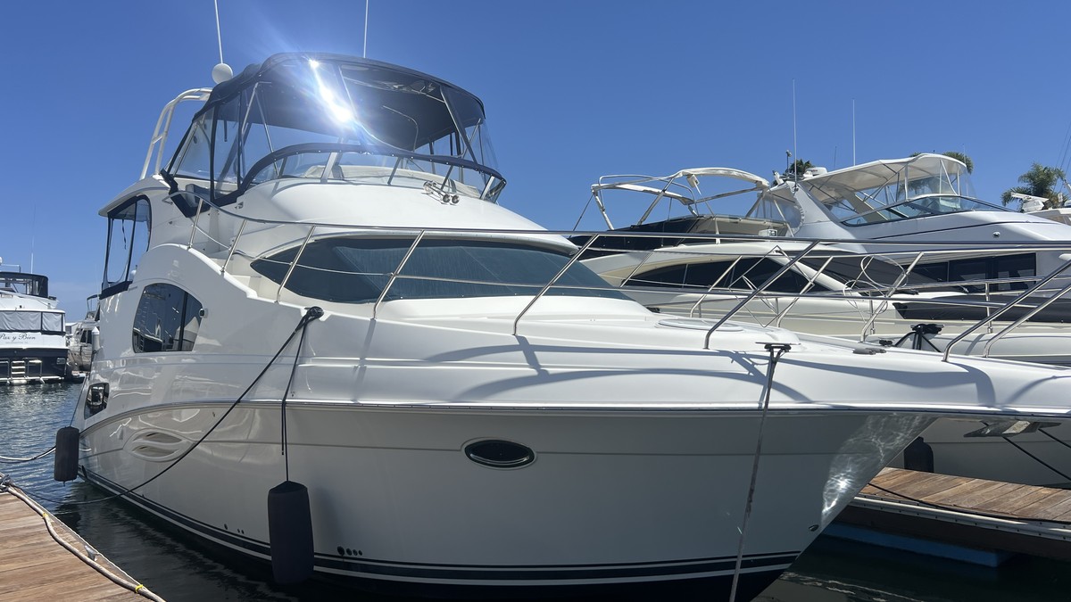 Water Signs — 39' Silverton Motor Yacht